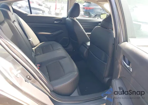 2019 Nissan Altima 2.5 Sr z USA, uszkodzony, nr VIN 1N4BL4CV7KC193916